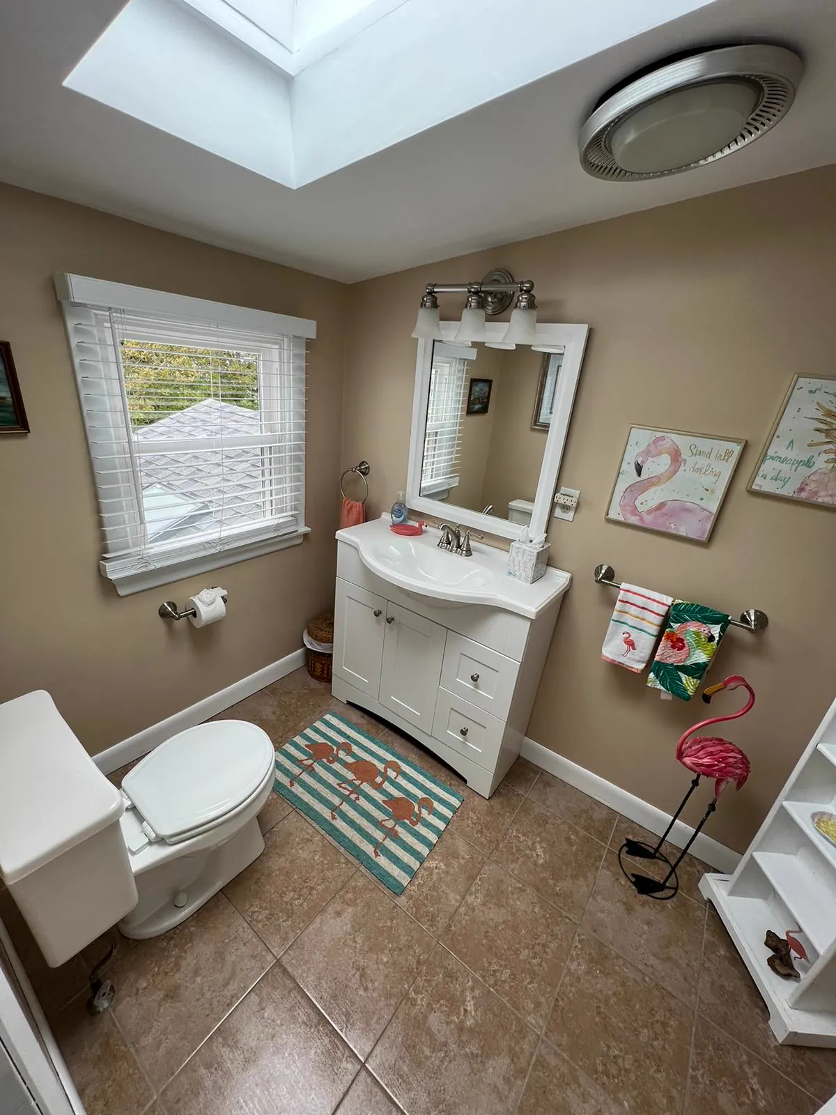 Real residential bathroom cleaned by TouchShine