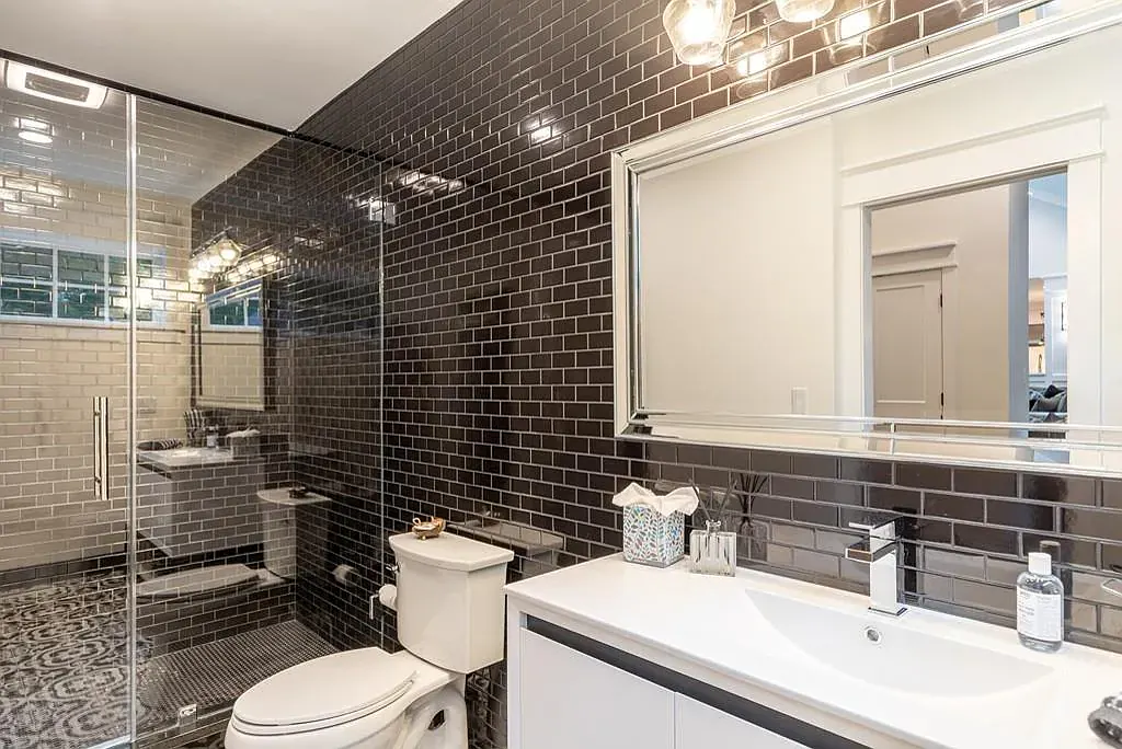 Real TouchShine bathroom deep cleaning result