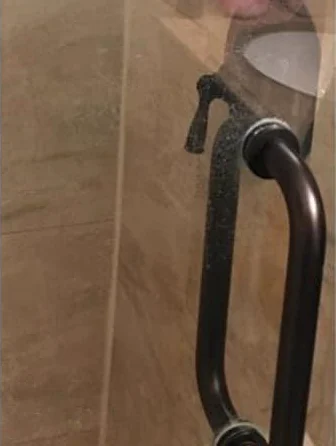 Shower glass after TouchShine cleaning